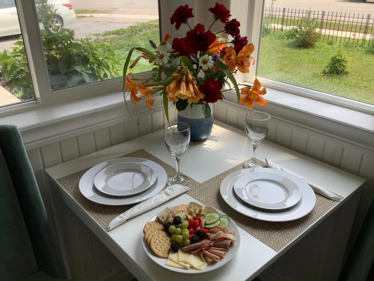 Summer Solstice Bed & Breakfast Niagara-on-the-Lake Esterno foto